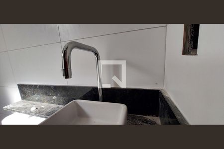 Casa à venda com 123m², 2 quartos e sem vaga Casa à venda com 123m², 2 quartos e sem vagaBanheiro