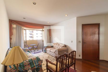 Sala de apartamento à venda com 4 quartos, 172m² em Cambuí, Campinas