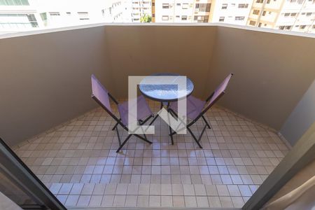 Sacada da sala de apartamento à venda com 4 quartos, 172m² em Cambuí, Campinas