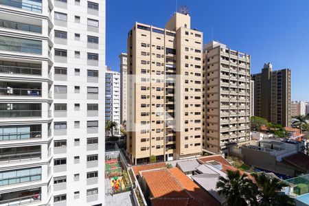 Apartamento à venda com 172m², 4 quartos e 2 vagasVista da suíte