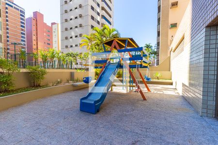 Apartamento à venda com 172m², 4 quartos e 2 vagasÁrea comum - Playground