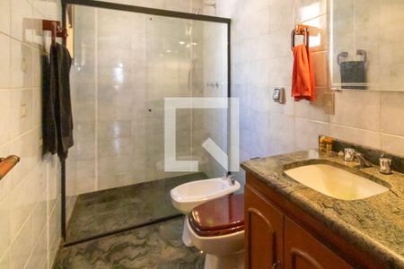 Apartamento à venda com 172m², 4 quartos e 2 vagasBanheiro social