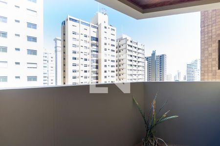 Apartamento à venda com 172m², 4 quartos e 2 vagasSacada da suíte