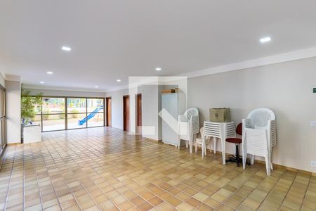 Apartamento à venda com 172m², 4 quartos e 2 vagasÁrea comum - Salão de festas