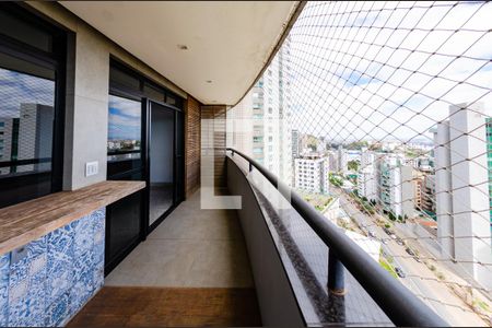 Varanda de apartamento para alugar com 4 quartos, 217m² em Belvedere, Belo Horizonte