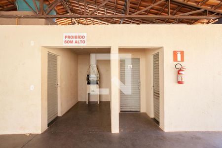 Apartamento para alugar com 48m², 2 quartos e sem vagaÁrea comum - Salão de festas