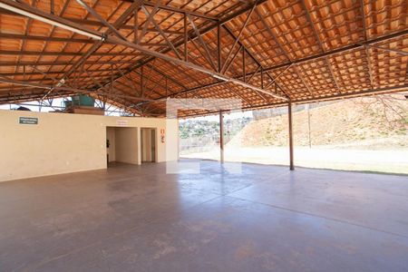 Apartamento para alugar com 48m², 2 quartos e sem vagaÁrea comum - Salão de festas