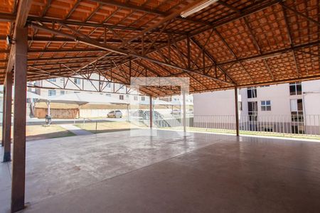 Apartamento para alugar com 48m², 2 quartos e sem vagaÁrea comum - Salão de festas
