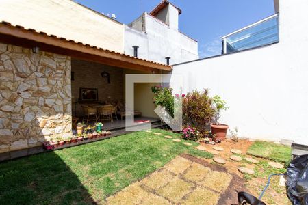 Casa à venda com 119m², 2 quartos e 2 vagasÁrea Externa