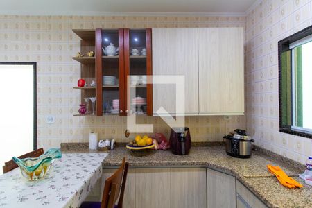 Casa à venda com 119m², 2 quartos e 2 vagasCozinha