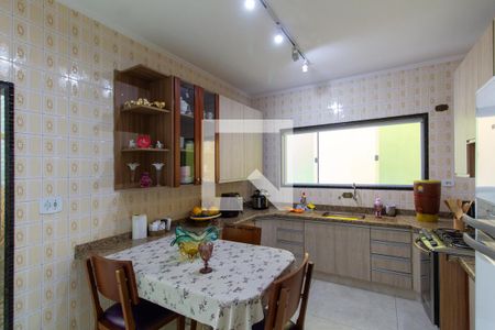 Casa à venda com 119m², 2 quartos e 2 vagasCozinha