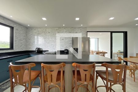 Casa de condomínio à venda com 250m², 4 quartos e 5 vagasCozinha