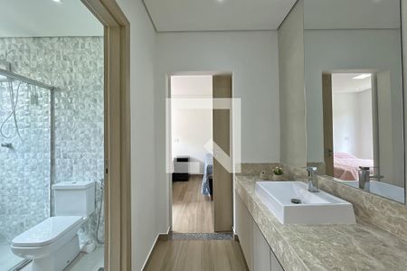 Casa de condomínio à venda com 250m², 4 quartos e 5 vagasBanheiro do Quarto 2