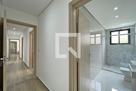 Casa de condomínio à venda com 250m², 4 quartos e 5 vagasBanheiro Social