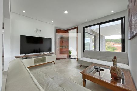 Sala de casa de condomínio à venda com 4 quartos, 250m² em Centro, Betim