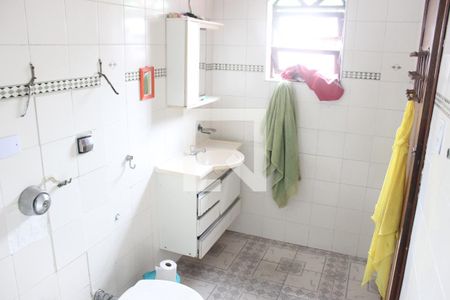 Casa para alugar com 180m², 2 quartos e 3 vagasBanheiro da Suíte