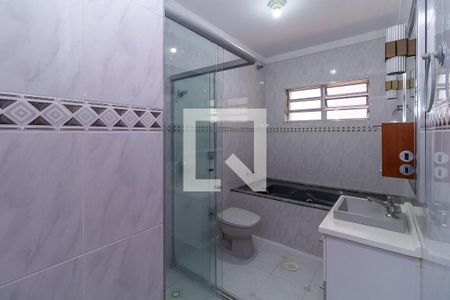 Casa à venda com 250m², 3 quartos e 6 vagasBanheiro do Quarto 3