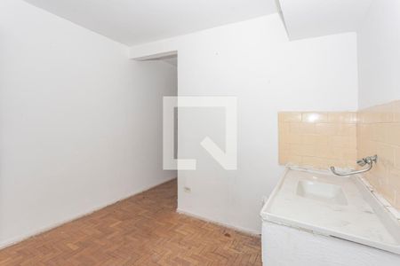 Cozinha de apartamento para alugar com 1 quarto, 40m² em Aclimação, São Paulo