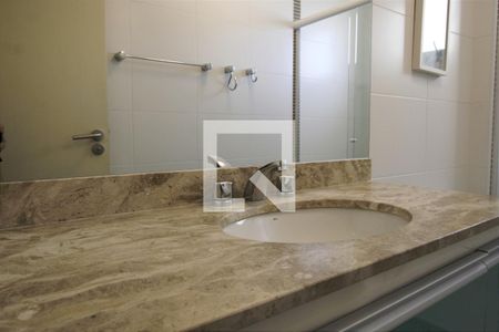 Apartamento para alugar com 110m², 3 quartos e 2 vagasBanheiro