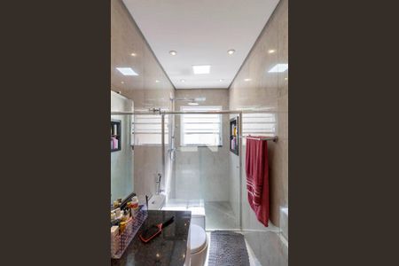 Casa à venda com 468m², 4 quartos e 3 vagasBanheiro Suíte 2