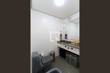Apartamento à venda com 314m², 4 quartos e 4 vagasBanheiro da Suíte 1