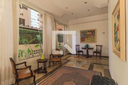 Apartamento à venda com 314m², 4 quartos e 4 vagasHall social