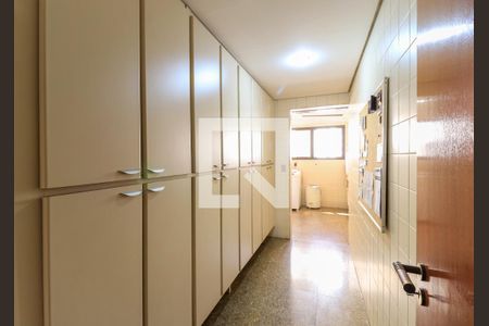 Apartamento à venda com 314m², 4 quartos e 4 vagasArmários