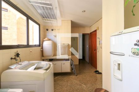 Apartamento à venda com 314m², 4 quartos e 4 vagasÁrea de Serviço