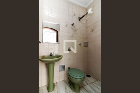 Casa à venda com 224m², 3 quartos e 2 vagasBanheiro de serviço