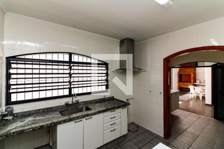 Casa à venda com 224m², 3 quartos e 2 vagasCozinha