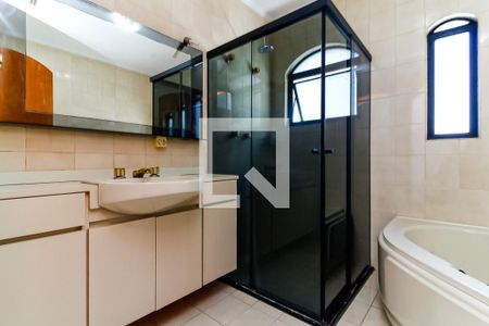 Casa à venda com 224m², 3 quartos e 2 vagasBanheiro da Suíte