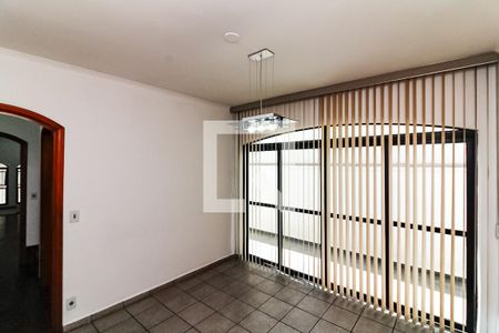 Casa à venda com 224m², 3 quartos e 2 vagasCopa