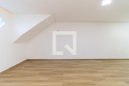 Sala de casa para alugar com 2 quartos, 85m² em Jardim Sao Roberto, São Paulo