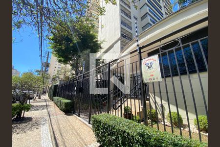 Apartamento para alugar com 179m², 3 quartos e 3 vagasFachada