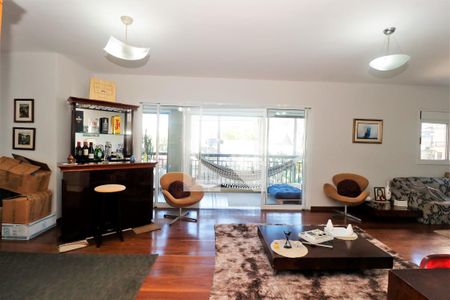 Apartamento para alugar com 179m², 3 quartos e 3 vagasSala