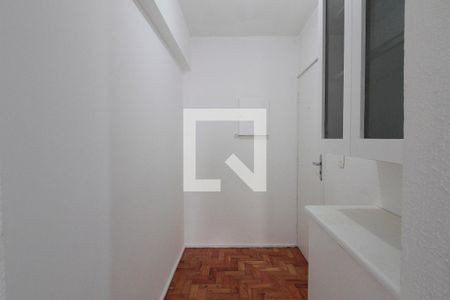 Corredor de kitnet/studio para alugar com 1 quarto, 43m² em Consolação, São Paulo