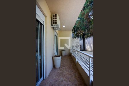 Casa de condomínio para alugar com 200m², 3 quartos e 2 vagasQuarto 2 - varanda integrada com quarto 3