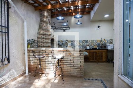 Casa de condomínio para alugar com 200m², 3 quartos e 2 vagasÁrea de serviço / quintal