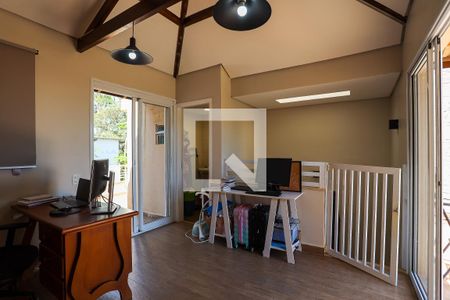 Casa de condomínio para alugar com 200m², 3 quartos e 2 vagasEscritório