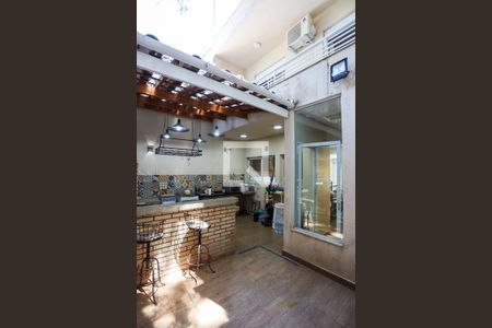 Casa de condomínio para alugar com 200m², 3 quartos e 2 vagasÁrea gourmet / quintal