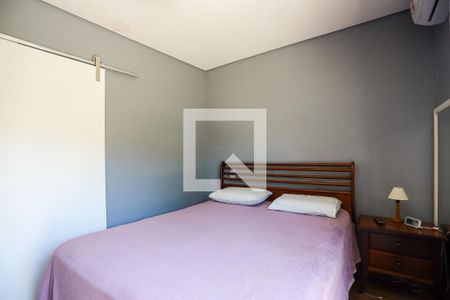 Casa de condomínio para alugar com 200m², 3 quartos e 2 vagasSuíte