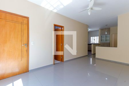 Sala 1 de casa para alugar com 2 quartos, 80m² em Parque Vitoria, São Paulo
