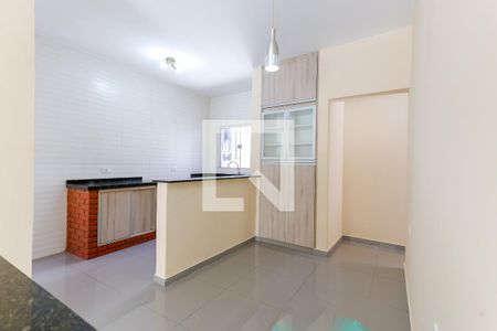 Sala 2 de casa para alugar com 2 quartos, 80m² em Parque Vitoria, São Paulo