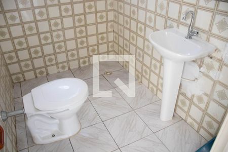 Casa à venda com 150m², 2 quartos e 2 vagasBanheiro 3
