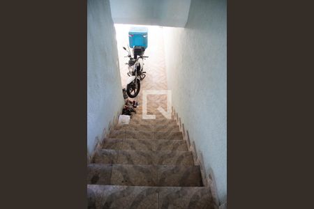 Casa à venda com 150m², 2 quartos e 2 vagasescada garagem