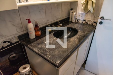 Apartamento para alugar com 65m², 2 quartos e 2 vagasBanheiro da suíte