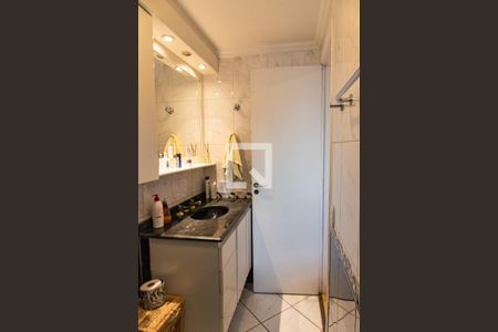 Apartamento para alugar com 65m², 2 quartos e 2 vagasBanheiro da suíte