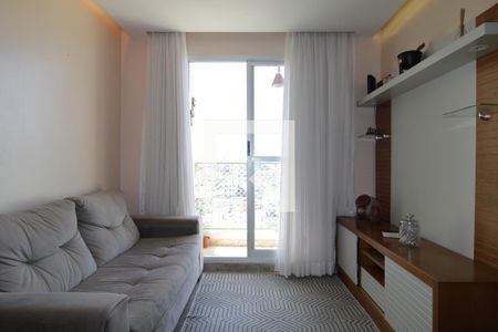 Sala/Cozinha de apartamento para alugar com 2 quartos, 56m² em Parque Cisper, São Paulo