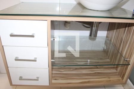 Apartamento à venda com 59m², 2 quartos e sem vagaDetalhe do banheiro