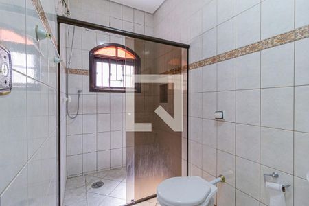 Casa para alugar com 356m², 4 quartos e 6 vagasBanheiro da suíte